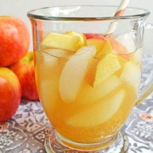 Sangria made with Caramel and Apples also known as apple pie sangria