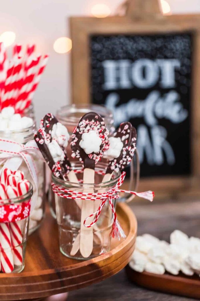 How to Set Up Your Hot Cocoa Bar + Free Printable